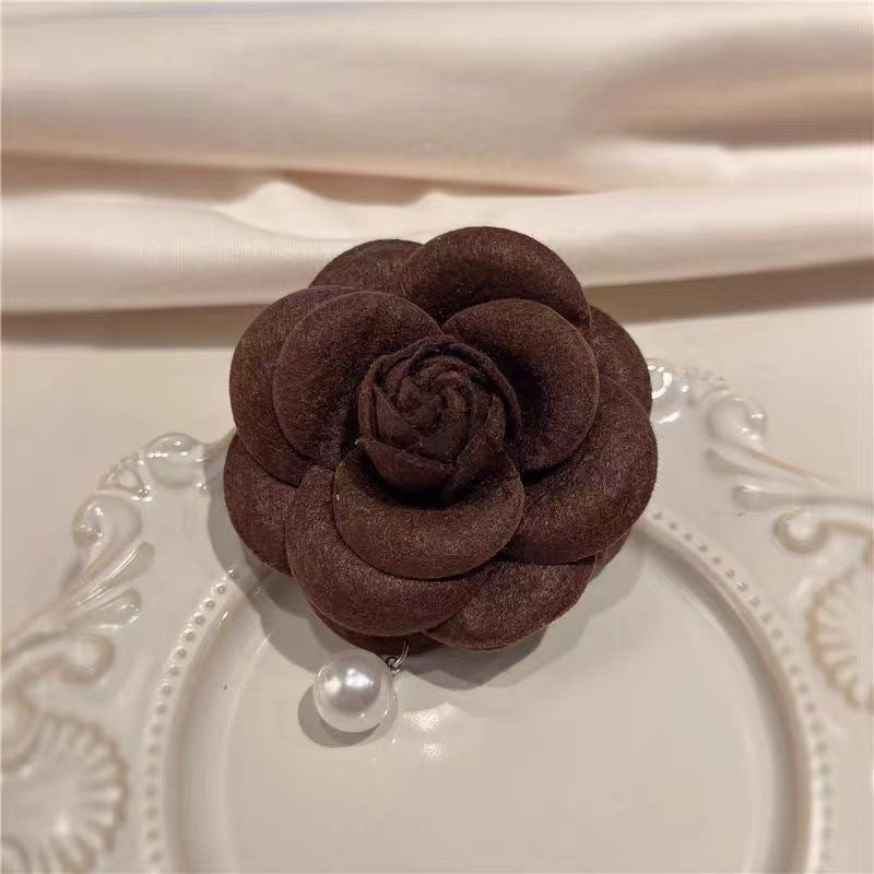 High-End Chanel-Style Camellia Brooch for Women, Fashionable Fabric Flower Pin, Unique Clothing Collar Accessory