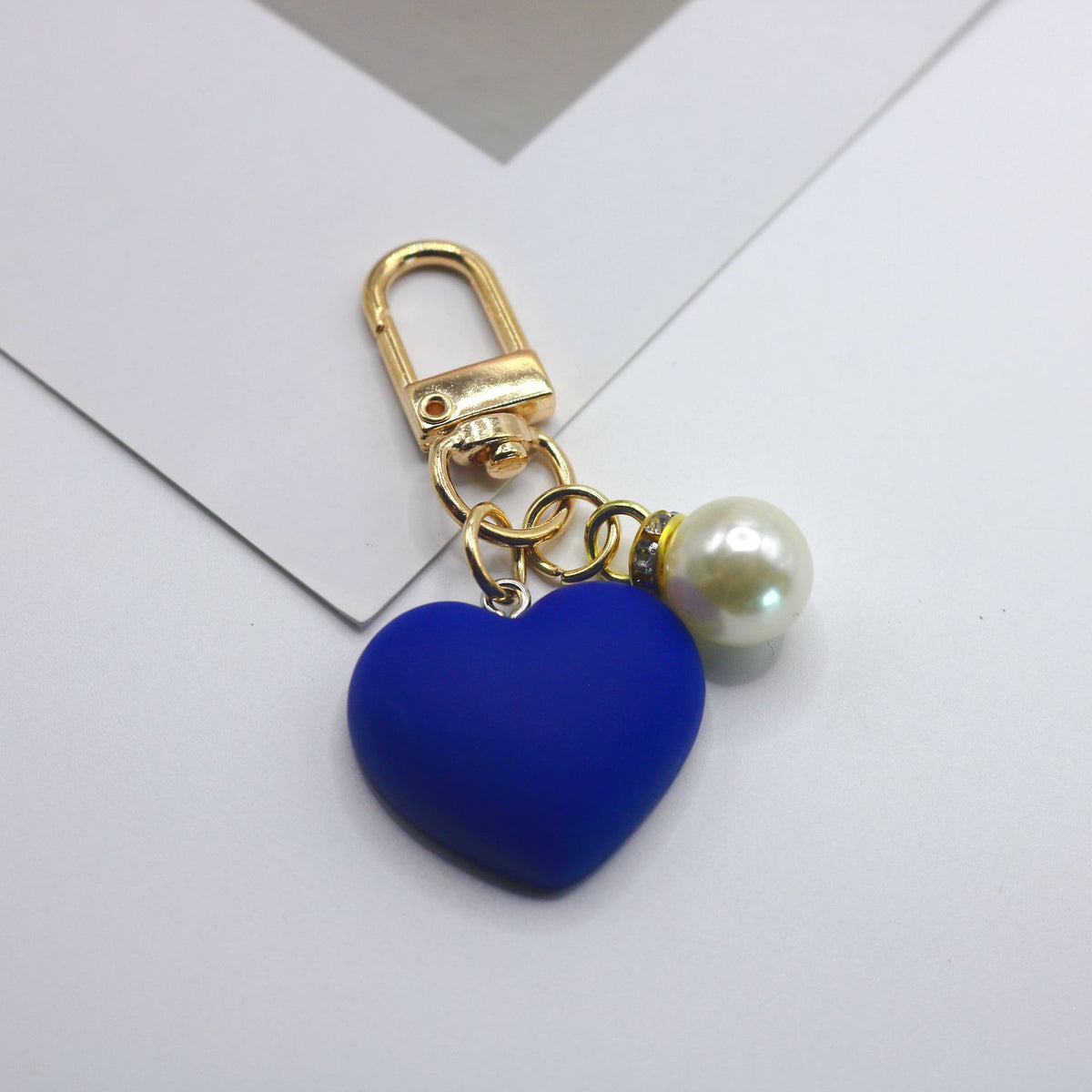 Cute Bag Car Keychain Cross-Border Hot-Selling Ins-Style Resin Heart Pearl Pendant Keychain Decoration