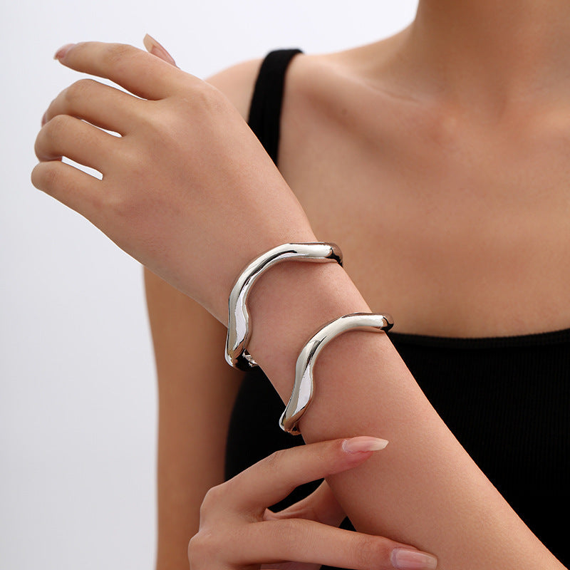 European and American Cross-Border Popular Bracelets Ins Normcore Asymmetrical Wave Pattern Bracelets Metal Glossy Bracelets Women's Jewelry