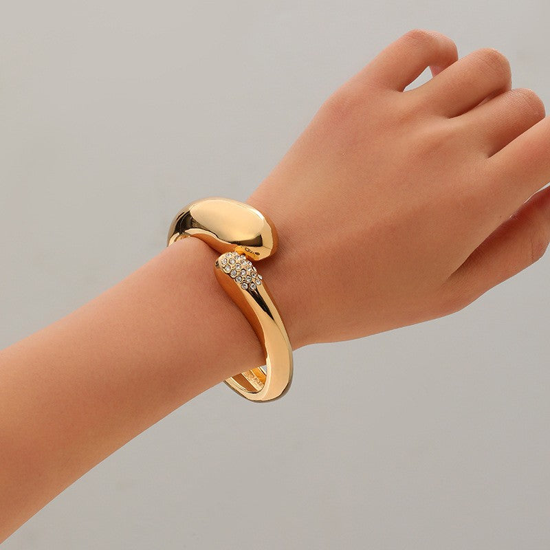 European and American Cross-Border Popular Bracelets Ins Normcore Asymmetrical Wave Pattern Bracelets Metal Glossy Bracelets Women's Jewelry