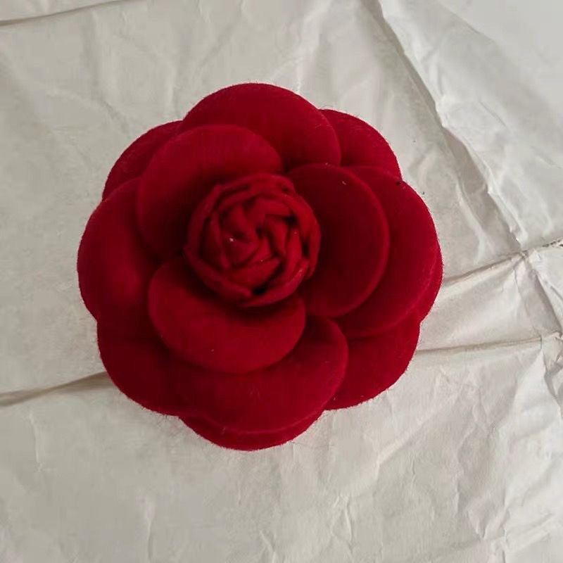 High-End Chanel-Style Camellia Brooch for Women, Fashionable Fabric Flower Pin, Unique Clothing Collar Accessory