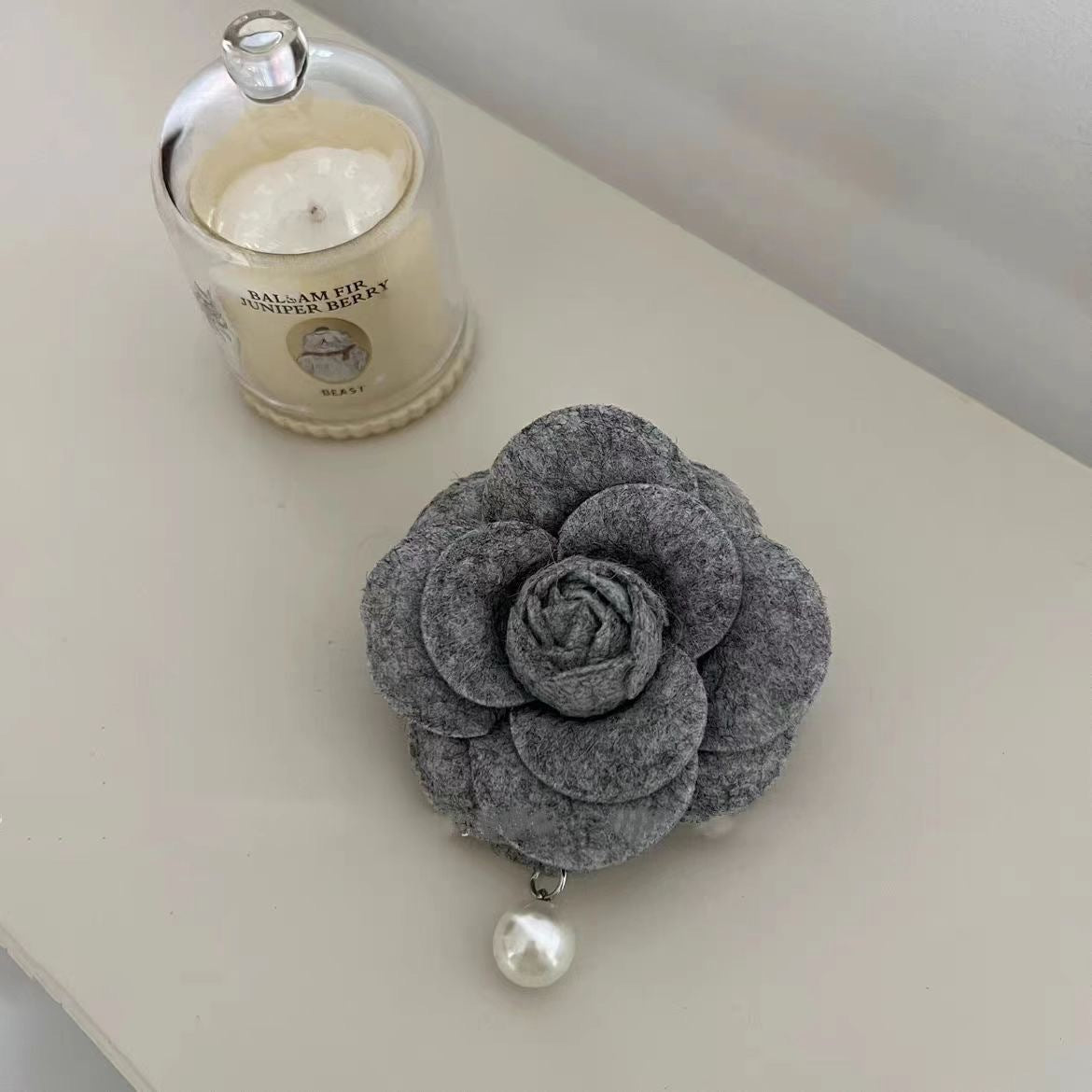 High-End Chanel-Style Camellia Brooch for Women, Fashionable Fabric Flower Pin, Unique Clothing Collar Accessory