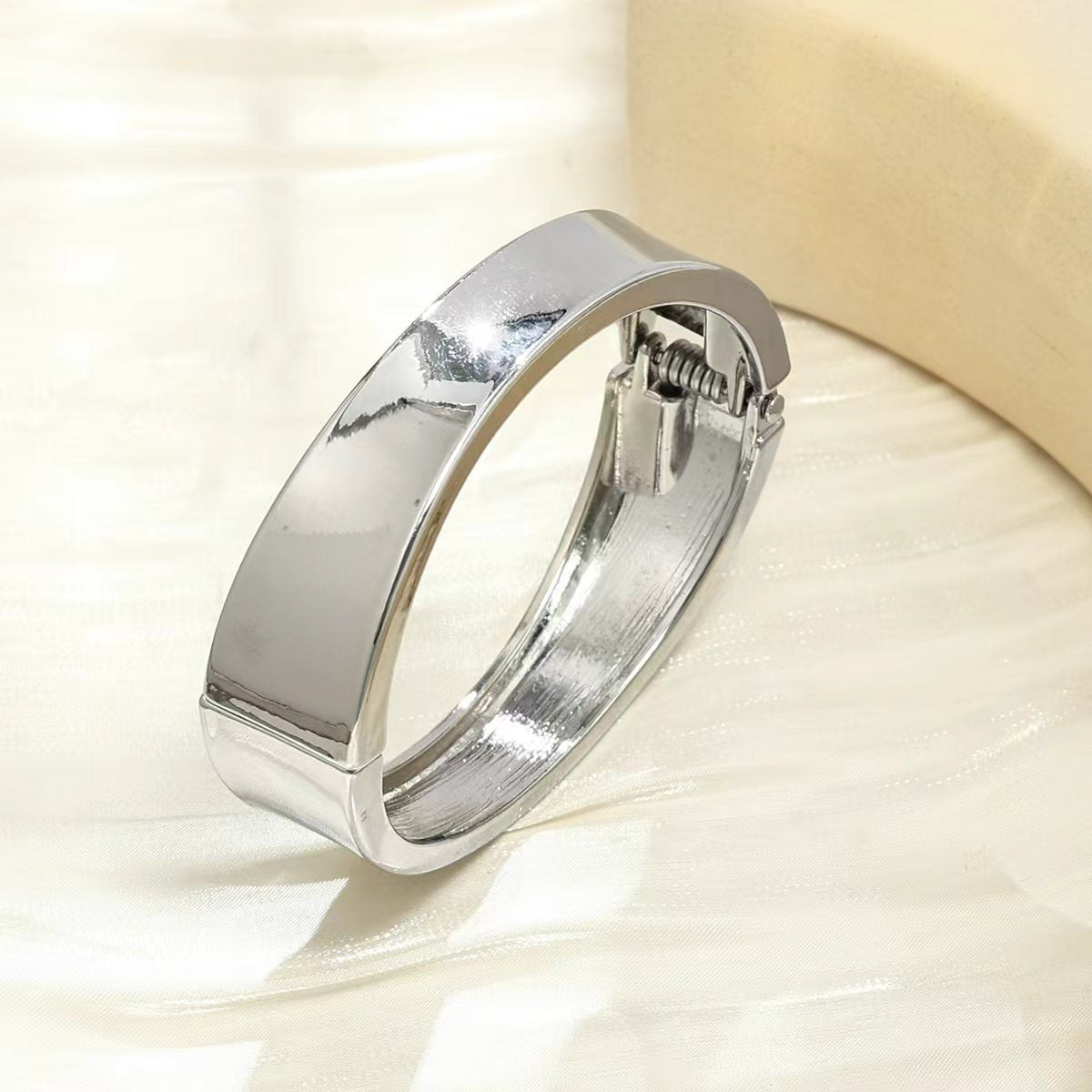 European and American Cross-Border Popular Bracelets Ins Normcore Asymmetrical Wave Pattern Bracelets Metal Glossy Bracelets Women's Jewelry