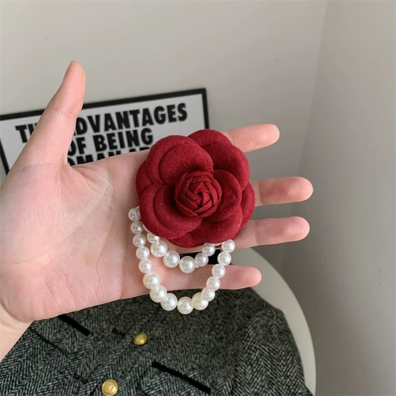 High-End Chanel-Style Camellia Brooch for Women, Fashionable Fabric Flower Pin, Unique Clothing Collar Accessory
