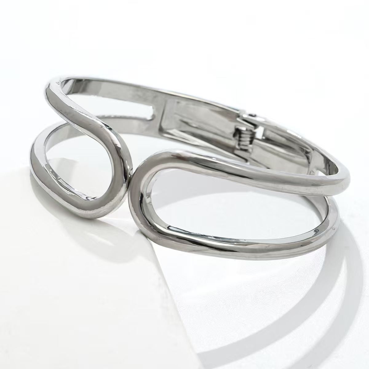 European and American Cross-Border Popular Bracelets Ins Normcore Asymmetrical Wave Pattern Bracelets Metal Glossy Bracelets Women's Jewelry