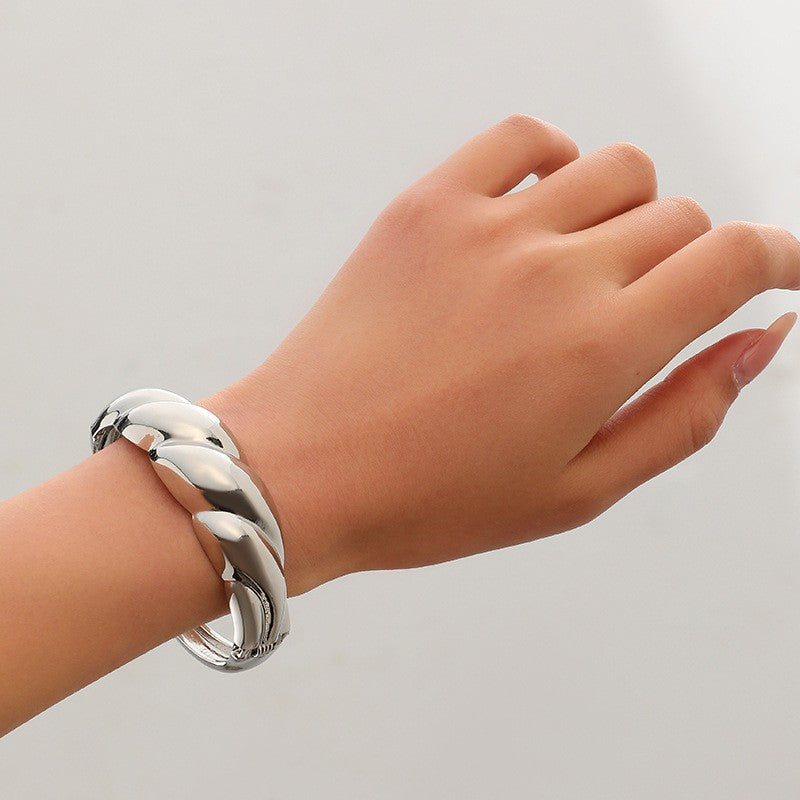 European and American Cross-Border Popular Bracelets Ins Normcore Asymmetrical Wave Pattern Bracelets Metal Glossy Bracelets Women's Jewelry
