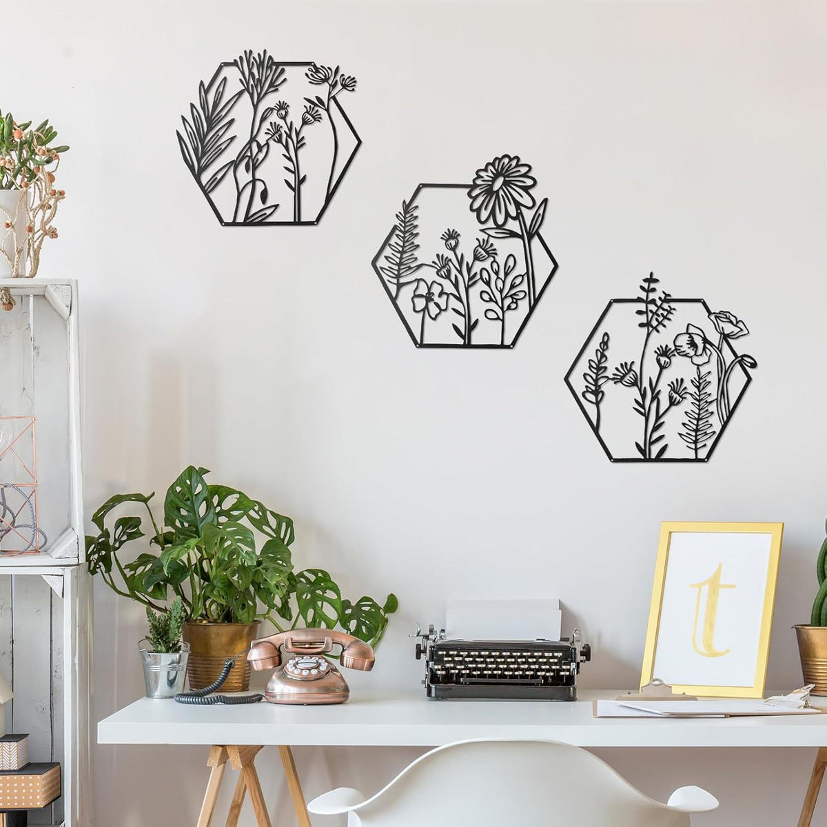 3 Pieces of Metal Flower Wall Decorations, Minimalist Floral Wall Hangings, Metal Flowers, Rustic Floral Art