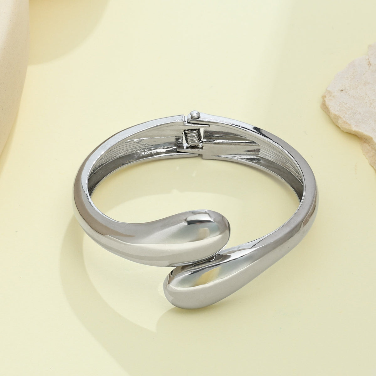 European and American Cross-Border Popular Bracelets Ins Normcore Asymmetrical Wave Pattern Bracelets Metal Glossy Bracelets Women's Jewelry