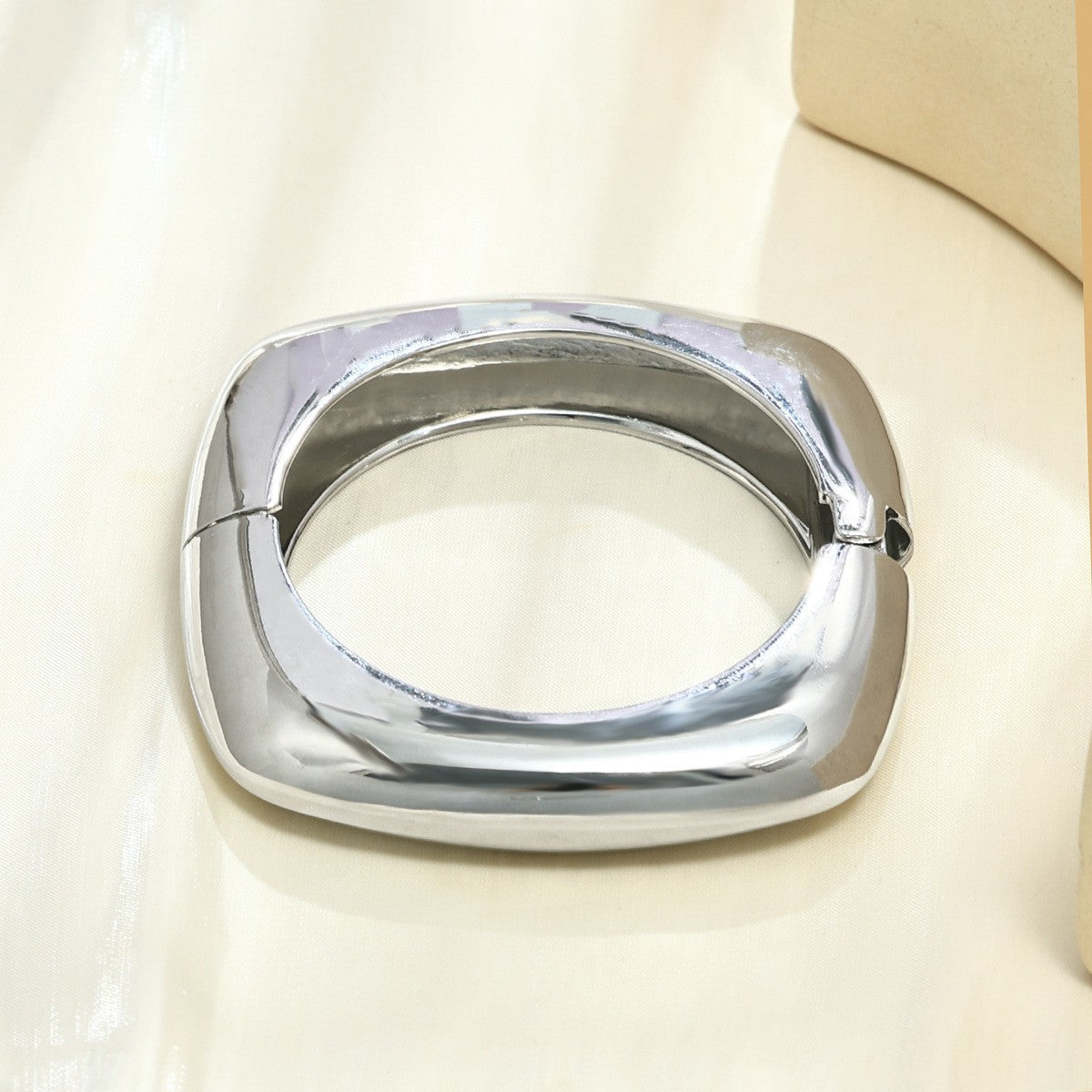 European and American Cross-Border Popular Bracelets Ins Normcore Asymmetrical Wave Pattern Bracelets Metal Glossy Bracelets Women's Jewelry