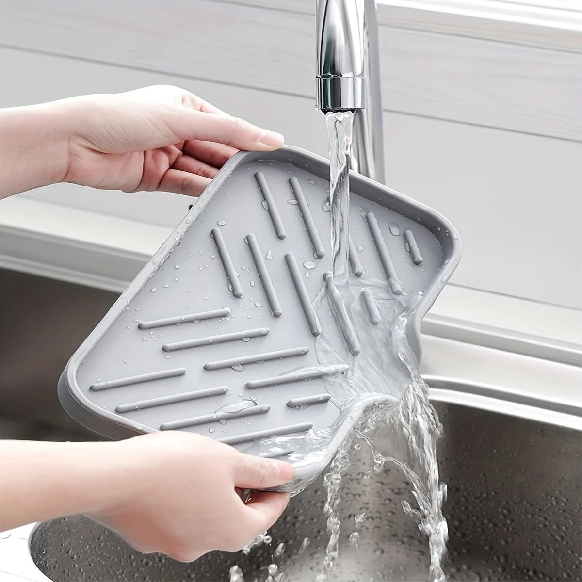 Hemasa Sink Silicone Tray With Drain Soap Sponge Storage Holder  /Sink Scrubber Brush Soap Storage Rack Kitchen Organizer