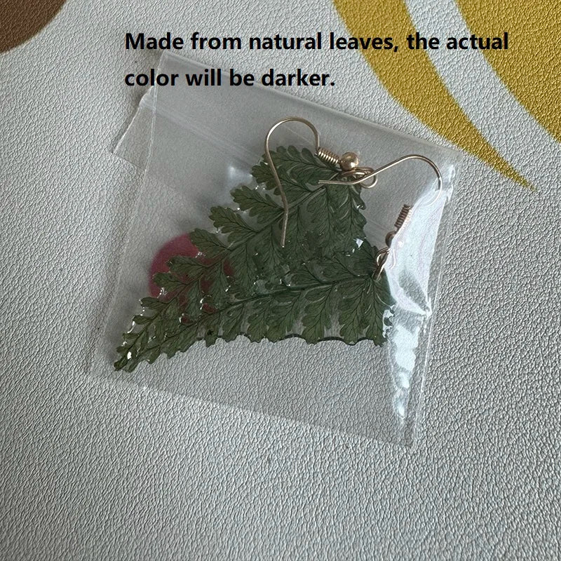 Unique Natural Green Leaf Earrings Creative Red Maple Leaf Epoxy Resin Earring Elegant Leaves Statement Jewelry Wholesale 2024