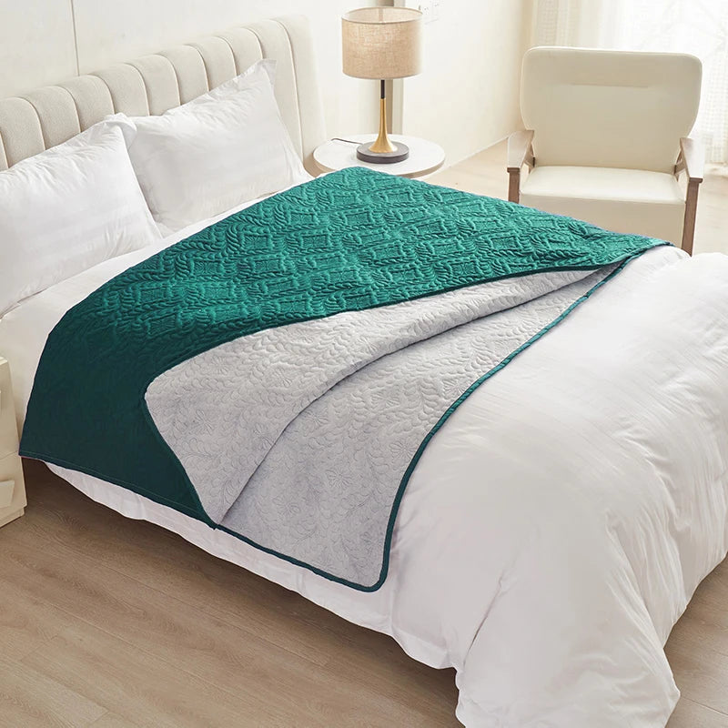Dirt-Proof Bedspread Waterproof Dog Bed Cover Pet Blanket for Furniture Bed Protector Couch Cover for Dogs Cats Non-Slip Backing