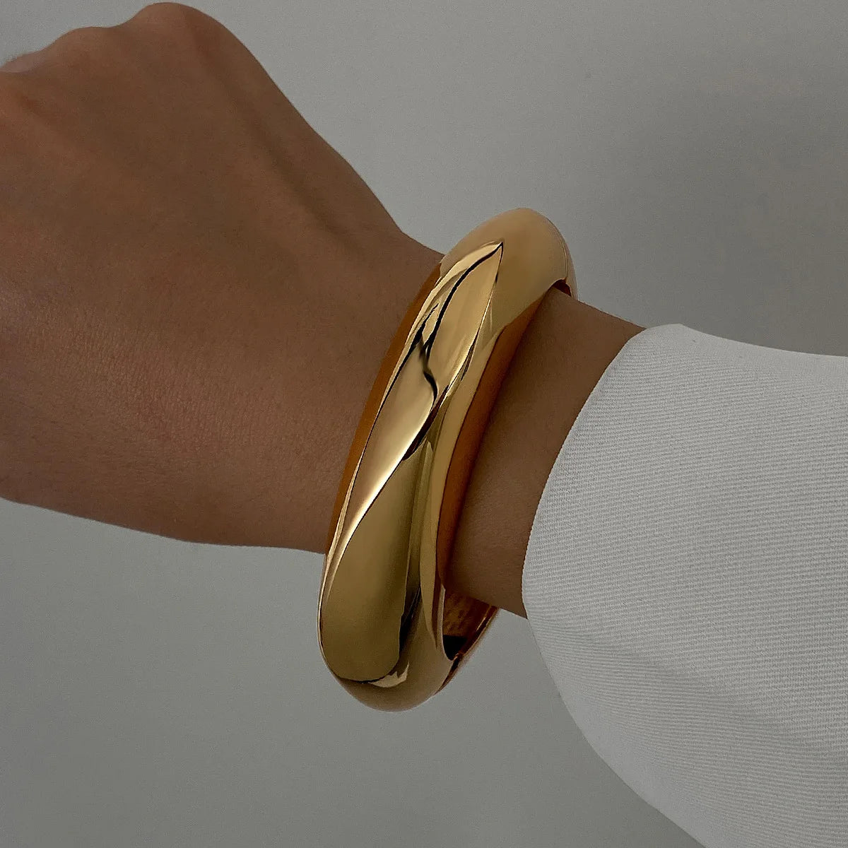 3 PCS Set Gold Color Wide Bangles for Women Girls Classic Exaggerated Big Statement Bracelet Luxury Wedding Party Jewelry Gift