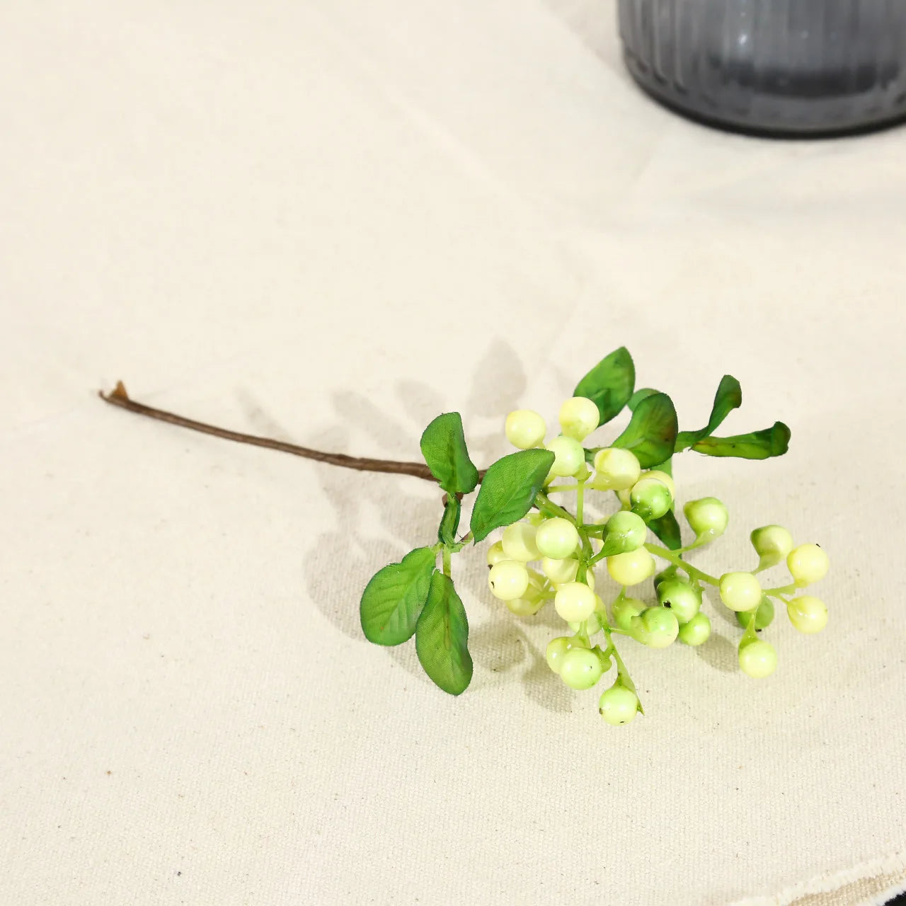 YeeNanee 10pcs Christmas Red Berries Stem Artificial Blueberry for DIY Crafts Xmas Home Party Table Centerpieces Vase Decoration