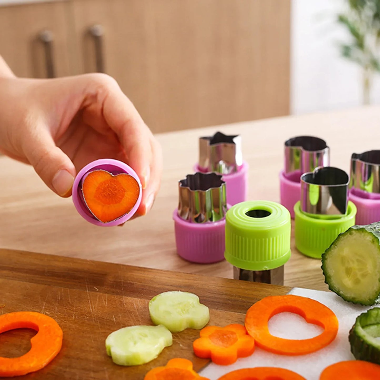 Tejesa 8Pcs/set Vegetables Cutter Set /Plastic Handle Mini Pie Cookie Cutters/ Fruit Pastry Stamps/ Stainless Steel Fruit Cutting Tools