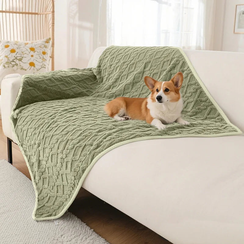 Waterproof & Scratch-Resistant Pet Blanket - Heavy Fleece Non-Slip Couch Cover for Cats and Dogs, Reversible Protector for Bed