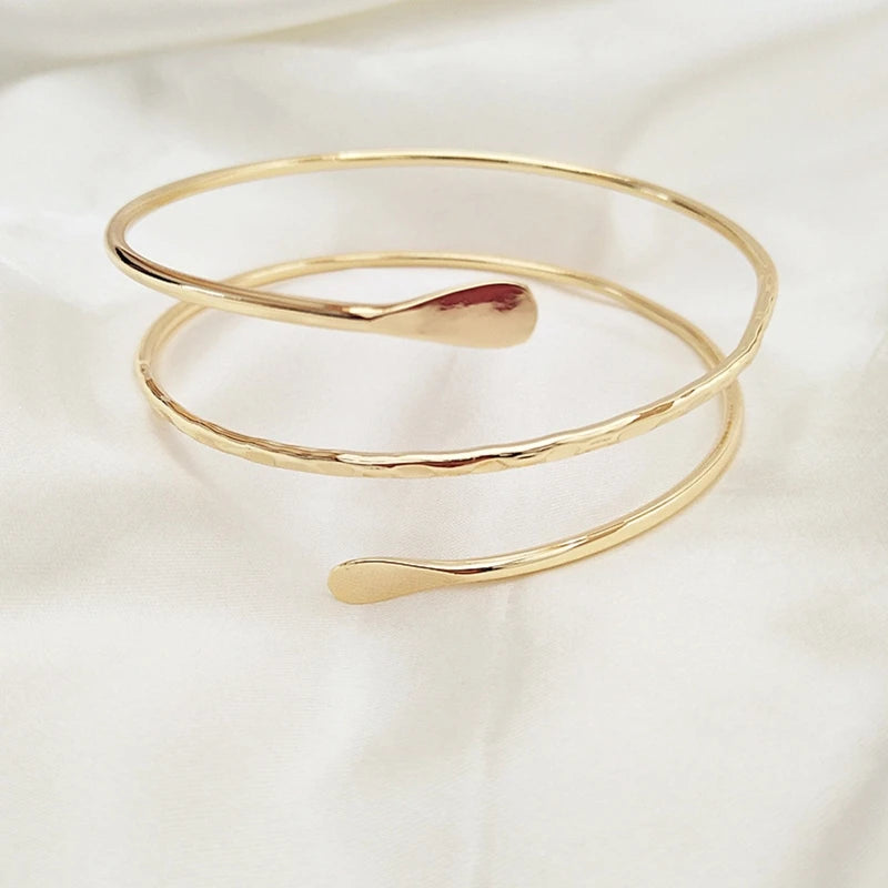 Upper Arm Bracelet Metal Coil Swirl Spiral Shape Armband Cuff Fashion Simple Arm Bangle Armlet Adjustable for Women Girl