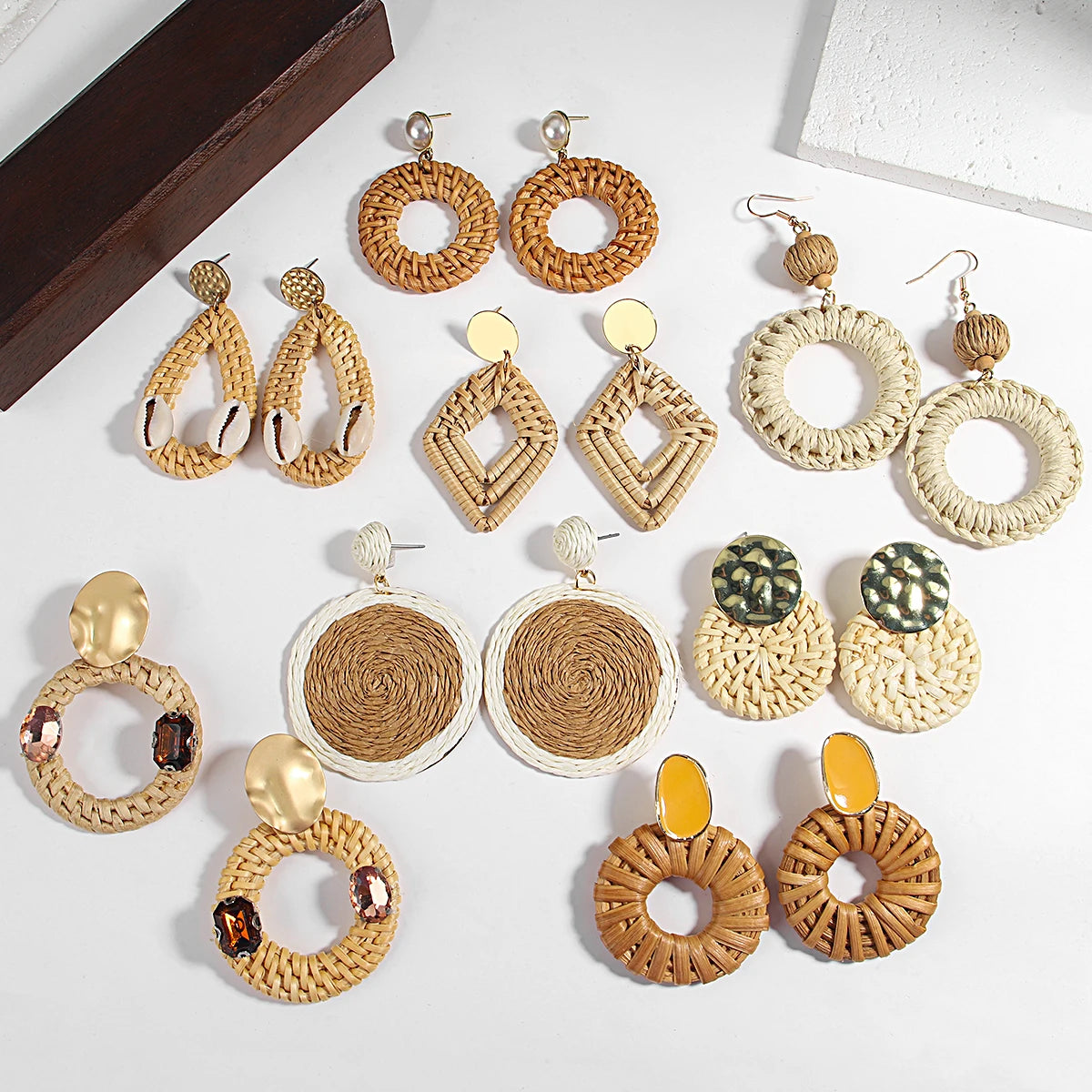 Hemasa Bohemia Handmade Wooden Drop Earrings /Vintage Straw Weave Rattan Vine Braid Round Wood Geometric Earrings