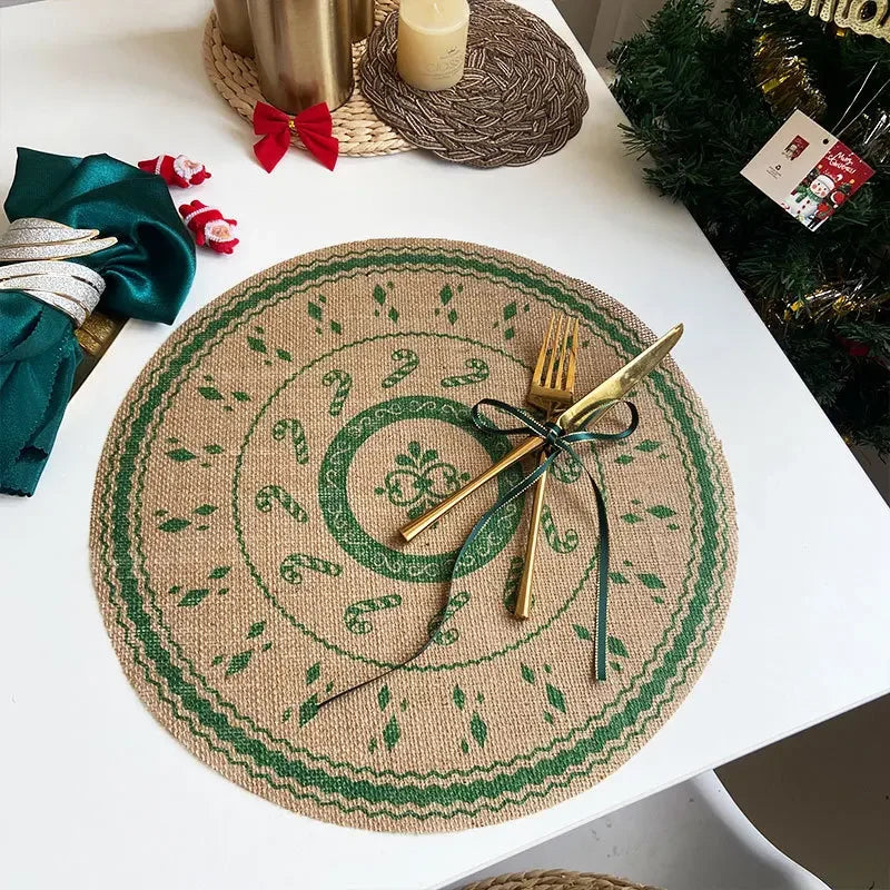 Christmas Retro Jute Placemat Round Printed Woven Dining Table Mat with Wool Ball Heat-Resistant Home Decorative Coffee Cup Mats