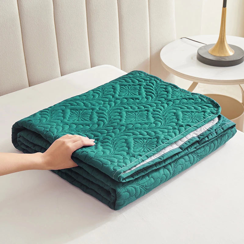 Dirt-Proof Bedspread Waterproof Dog Bed Cover Pet Blanket for Furniture Bed Protector Couch Cover for Dogs Cats Non-Slip Backing