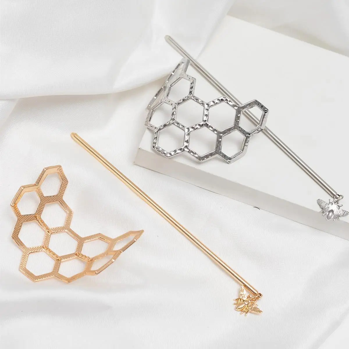 Tejesa Honeycomb Hairpin Bee Twist Headwear Honeycomb Hair Fork MetalHair Bun Cage With Stick For Women Girls, Ideal Choice for Gifts