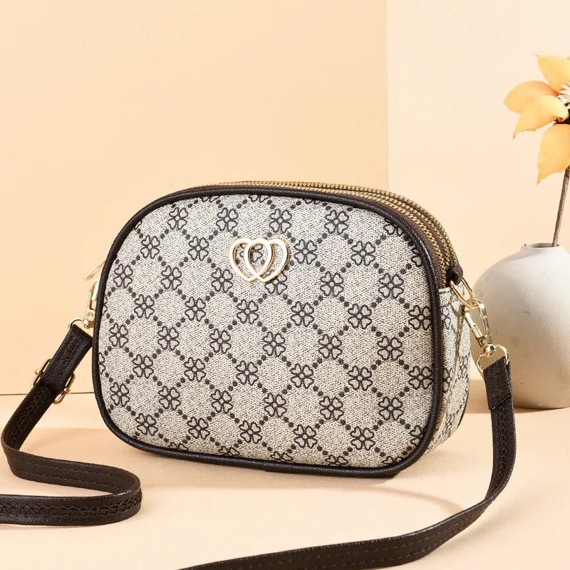 Hemasa 3 Zipper Women Crossbody Shoulder    Large Capacity Female Bag  Heart-shaped handBag