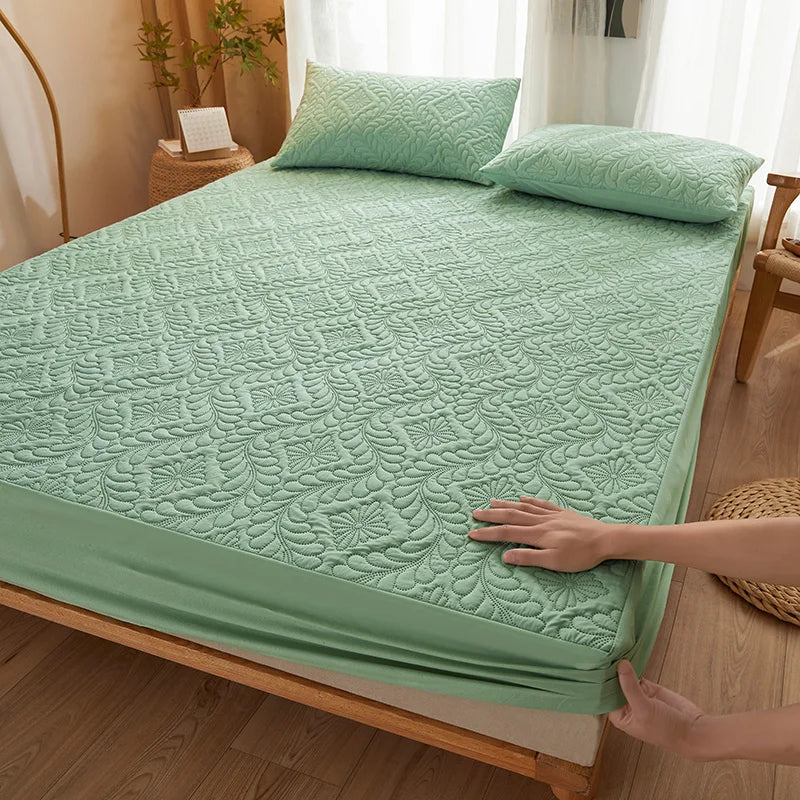 Waterproof Mattress Pad Queen King Mattress Protector Thick Mattress Cover Quilted Fitted Sheet Bed Pad Cover ( No Pillowcase)