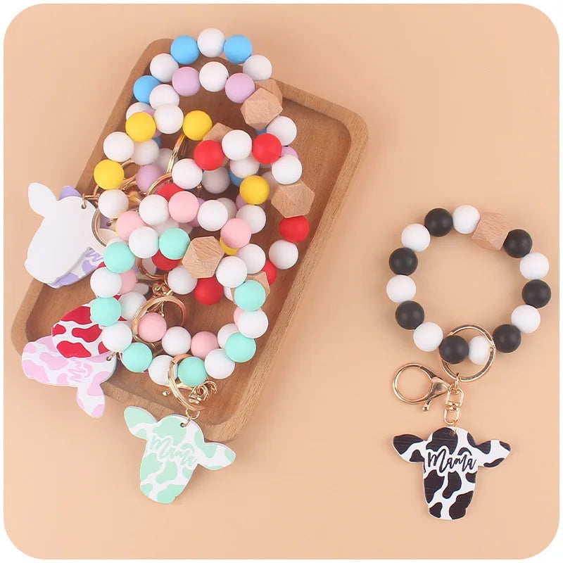 Creative Silicone Beads Bracelet Pendant Keychain Cartoon Cow Head Wooden Sign Pendant Keyring For Women Girls Keychain Jewelry