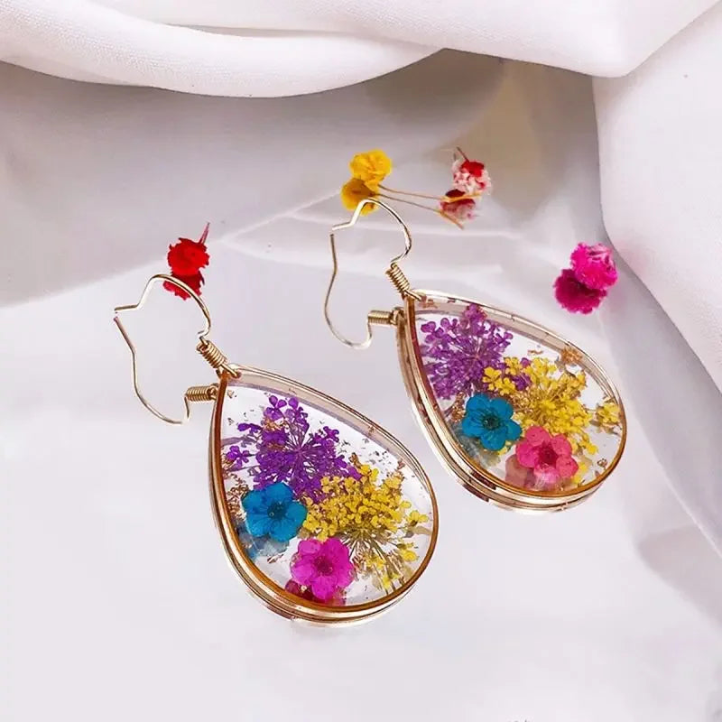 Unique Pressed Flower Earring Handmaking Epoxy Resin Natural Flower Pressed Earring Statement Jewelry Women Floral Drop Earring