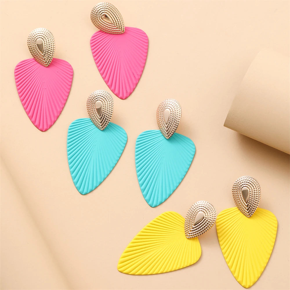 Hemasa Acrylic Leaf Drop Earrings / Bohemian Drop Oil Leaves Shape Earrings /Women's Long Dangle Pendant Minimalist Jewelry Earing