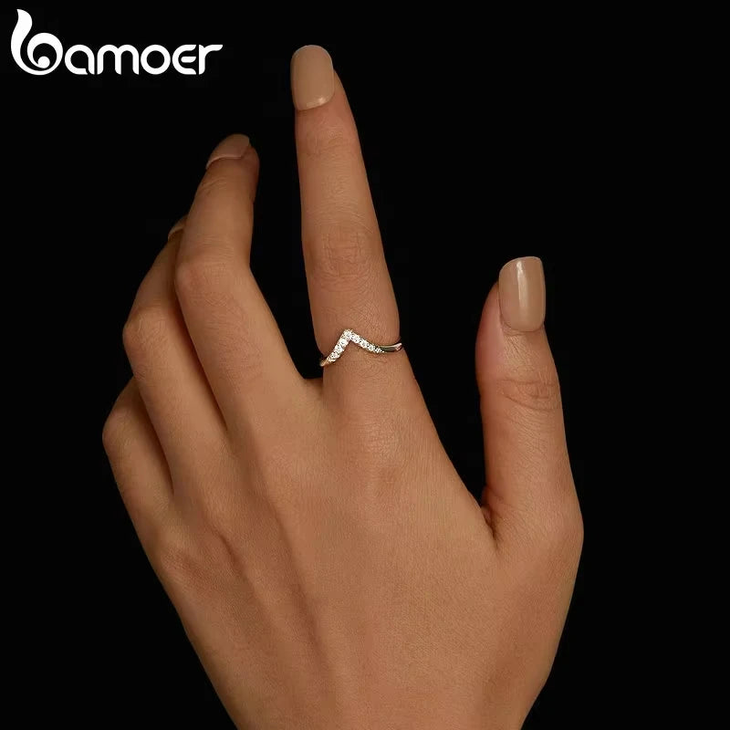 Bamoer V-shape Moissanite Ring Delicate Lab Diamond Ring 925 Sterling Silver for Women Engagement Wedding Jewelry