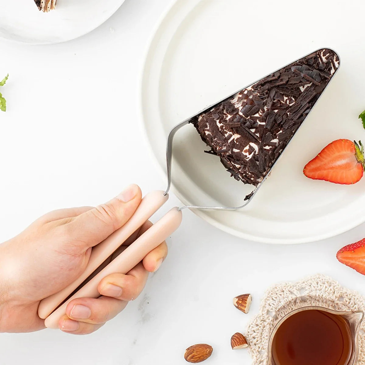 Hemasa Stainless Steel Cake Slicer Cake Cutter with Anti-slip Handle Adjustable Triangular Cake Gripper