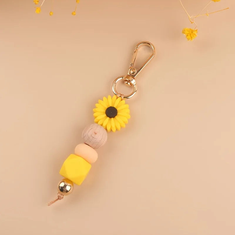 Daisy Silicone Beaded Keychain Handmade Wood Beads Key Chains For Women Girls Car Bag Pendant Key Accessories Keyring Gift