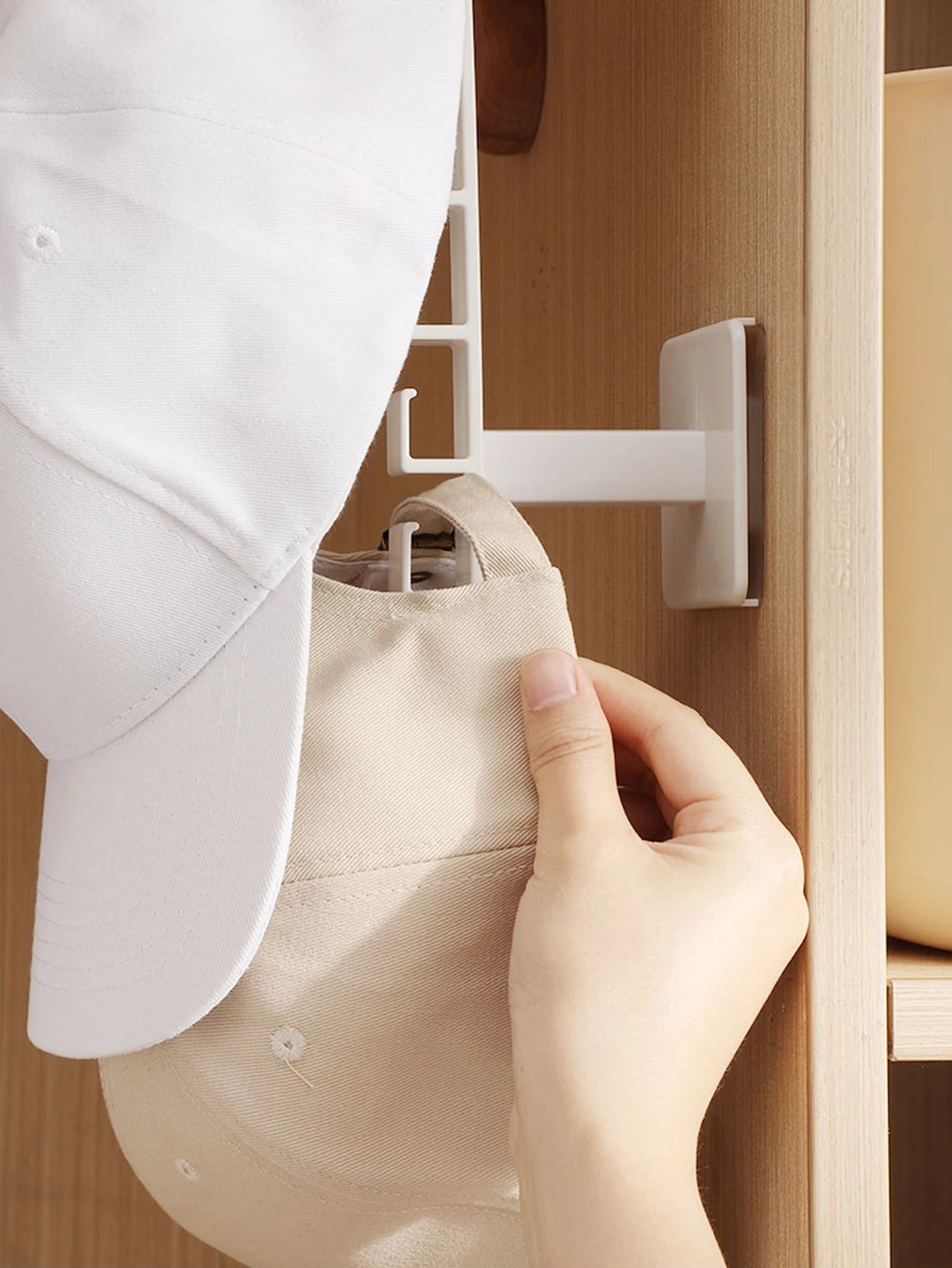 Hemasa 3 pcs Wardrobe hat storage hook, home wall mounted non perforated bag hook, hair accessories storage rack