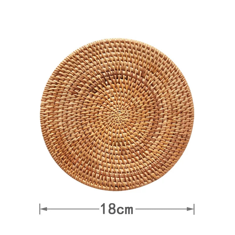 Hemasa Set of 4  Round Natural Rattan Coasters Hand Vine Woven Hot Insulation Placemats(16 cm)
