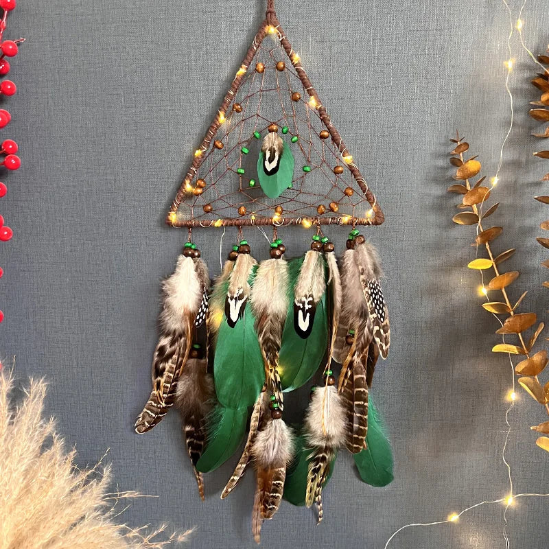 Tejesa Triangle Dream Catcher Wind Chimes Hand-woven Feather Living Room Wall Hanging Ornaments Christmas Gift Home Decoration