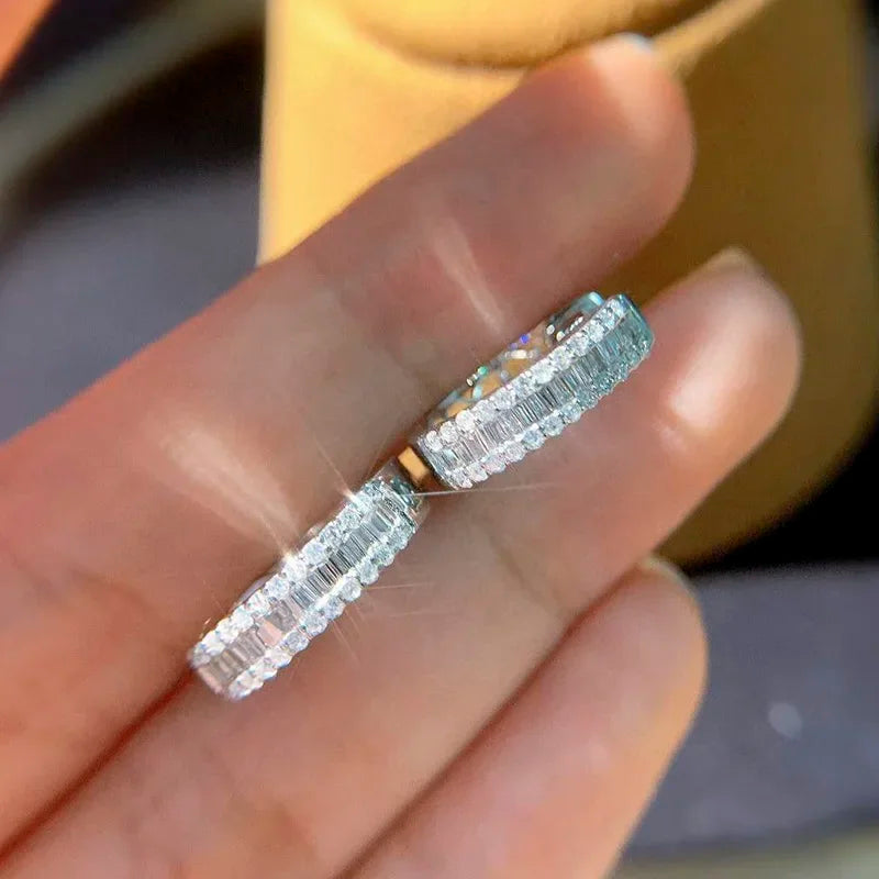 Huitan Women Hoop Earrings Inlaid Dazzling Cubic Zirconia Simple Circle Design Party Daily Accessories Versatile Trendy Jewelry