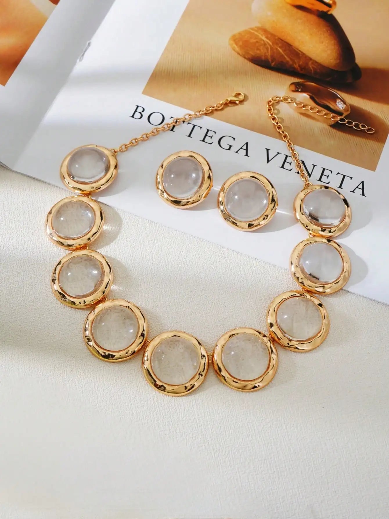 Geometric Acrylic Embedded Metal Style Necklace And Earring Set Transparent round Shapes Jewelry Kit
