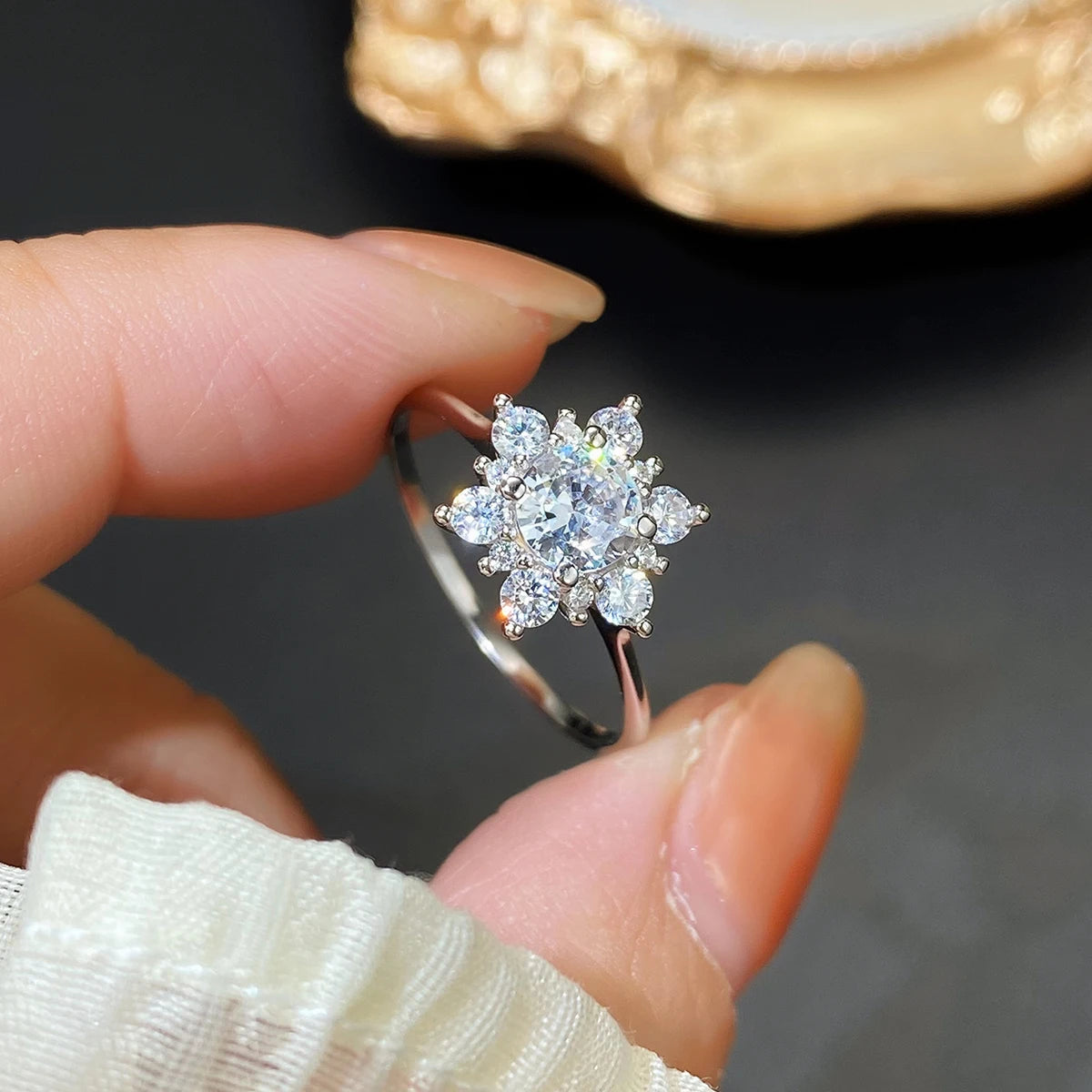 Hemasa Claw-Shaped Snowflakes Full Of Diamond Couple Rings For Women Original Sterling Silver Anniversary Gift Jewelry