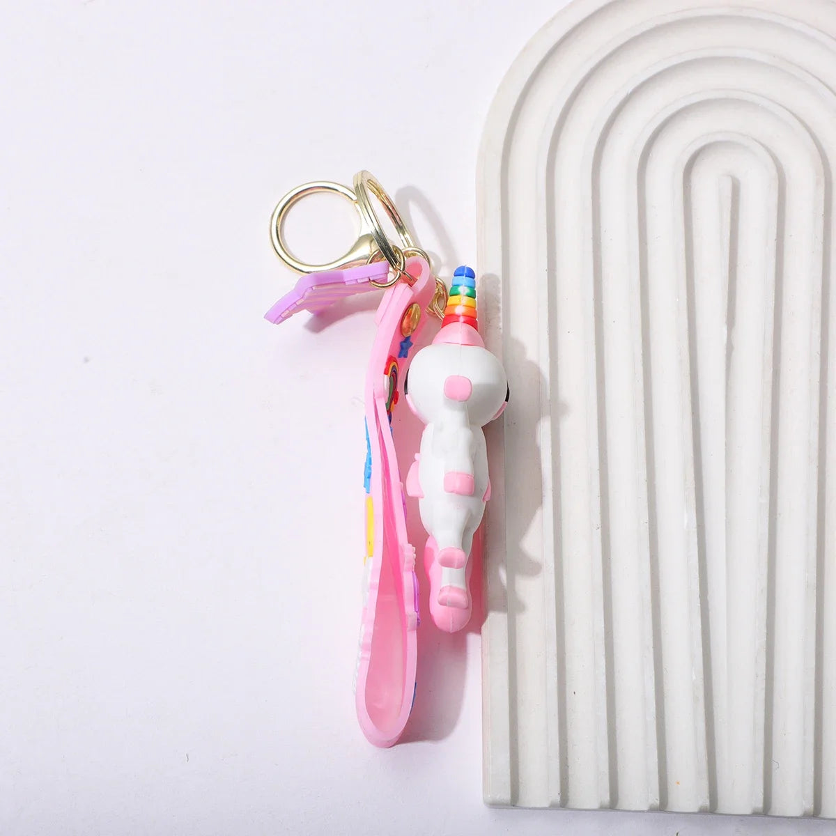 Creative Cute Little Rainbow Cartoon Unicorn Key Chain for Men and Women, Car Bag Pendant, Small Gifts