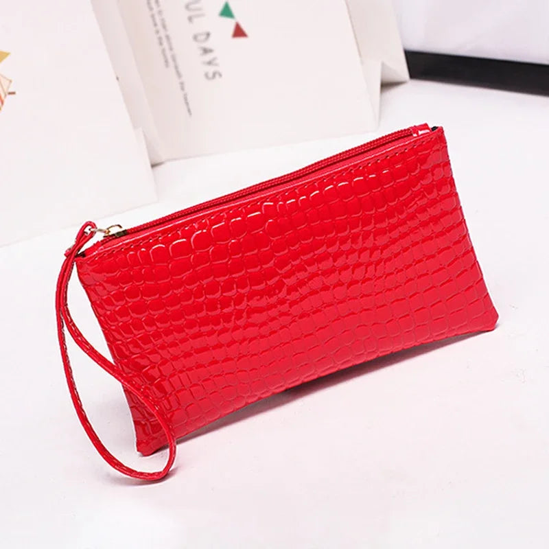 Hemasa Crocodile Pattern  Wallet Litchi Grain Coin Purse Female Bag Wrist Bags Zipper Phone Pocket Credit Card Holder