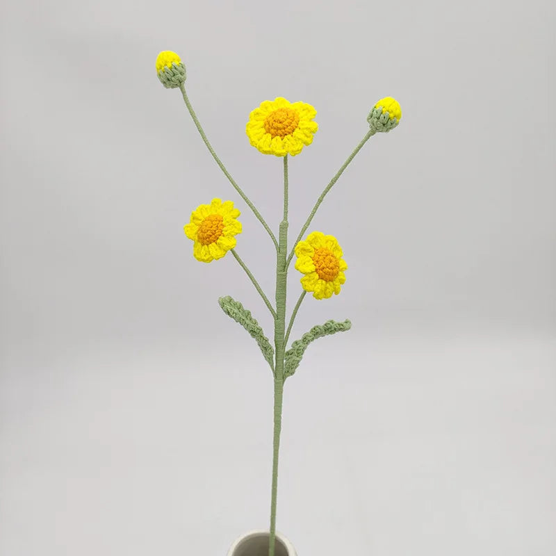 Hemasa 3Pcs Daisy Crochet Flowers Bouquet Cute Knitting Flowers Creative Artificial Flower Handwoven Plant Table Home Decor