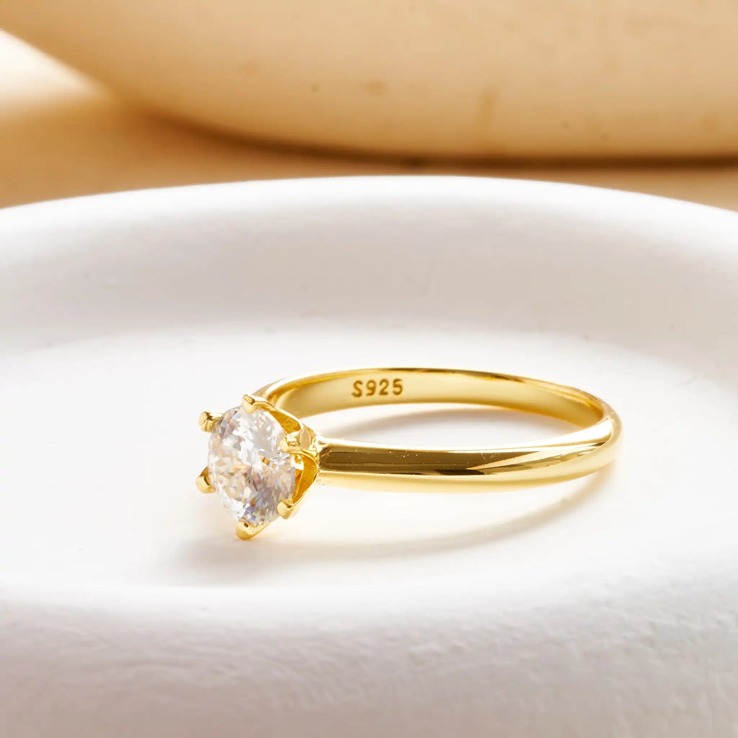 Hemasa 1.0 carat  Round 100 Face Cut Moissanite Ring For Women18K Yellow Gold Plated 925 Sterling Silver Wedding Finger Fine Jewelry