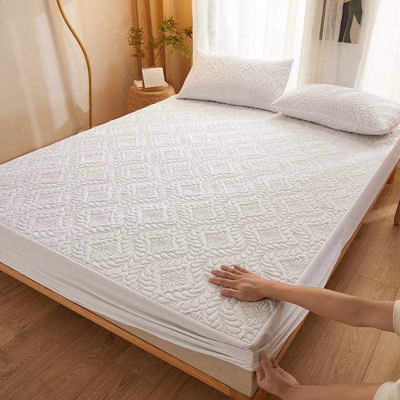Waterproof Mattress Pad Queen King Mattress Protector Thick Mattress Cover Quilted Fitted Sheet Bed Pad Cover ( No Pillowcase)