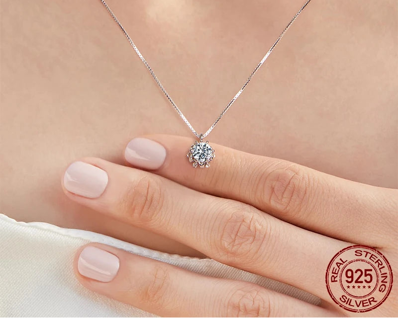 Tejesa 0.5CT Flower Buds Moissanite Necklace/ 925 Sterling Silver Halo Pendant Necklace with Box Chain for Women
