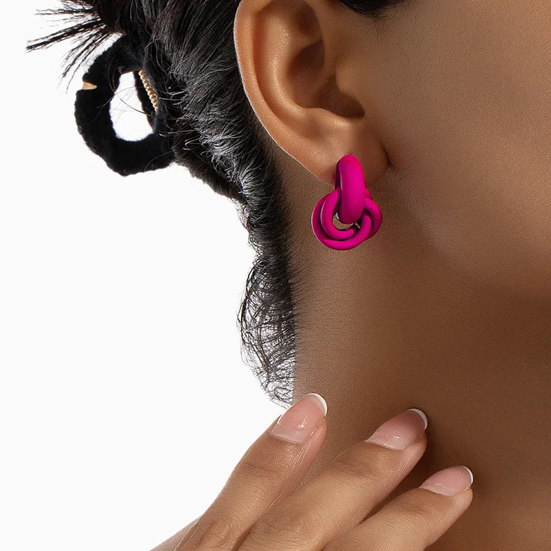 Geometric Circle Crossed Earrings For Women Girls Exquisite Personality Design Sporty Gift Fashion Jewelry Ear Accessories DE054