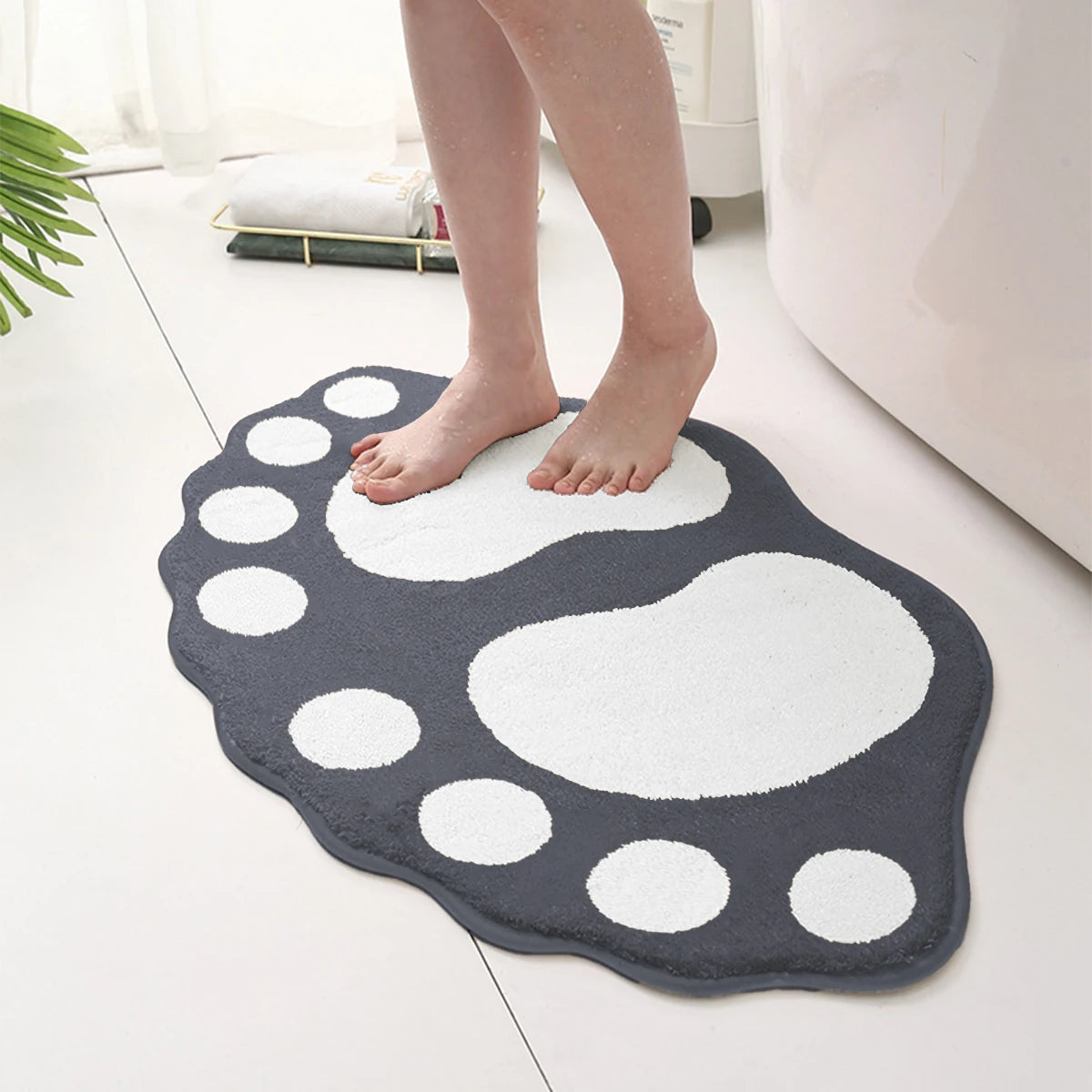 Hemasa Thickened cartoon bathroom mat absorbent mat imitation cashmere  non-slip mat bedroom bedside wear-resistant foot mat
