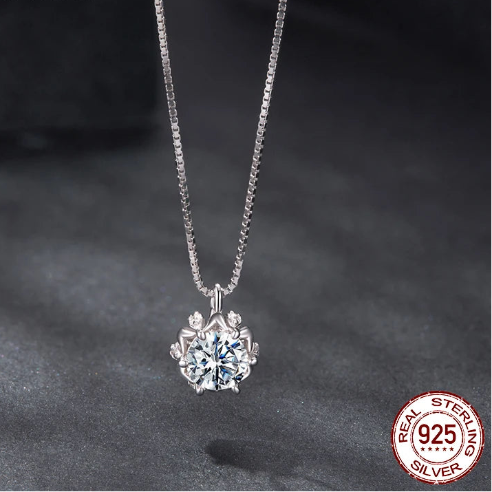 Tejesa 0.5CT Flower Buds Moissanite Necklace/ 925 Sterling Silver Halo Pendant Necklace with Box Chain for Women
