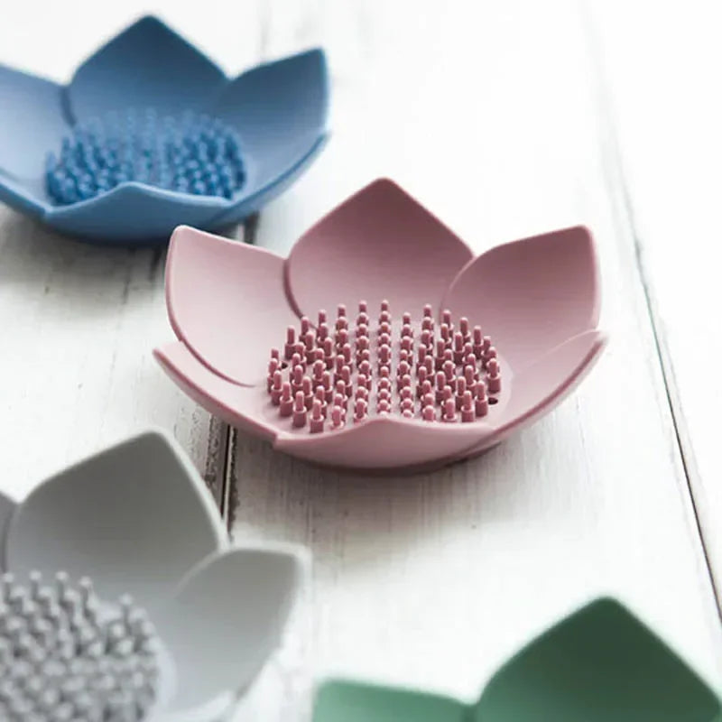 Hemasa Soap Box Lotus Shape Non-slip Portable Silicone for Draining Soap Tray Draining Soap Dish Bathroom