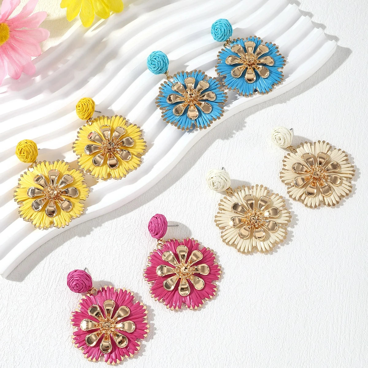 Bohemia Woven Raffia Flower Drop Earrings for Women Girls Handmade Floral Rattan Knit Earring Summer Beach Ear Stud Jewelry Gift